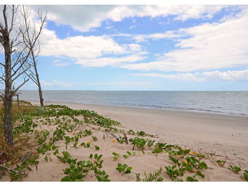 126 Kingfisher Pde, Toogoom QLD 4655