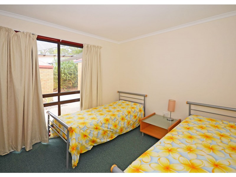 126 Kingfisher Pde, Toogoom QLD 4655