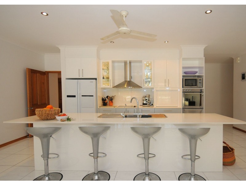 60 Traviston Way, Burrum Heads QLD 4659