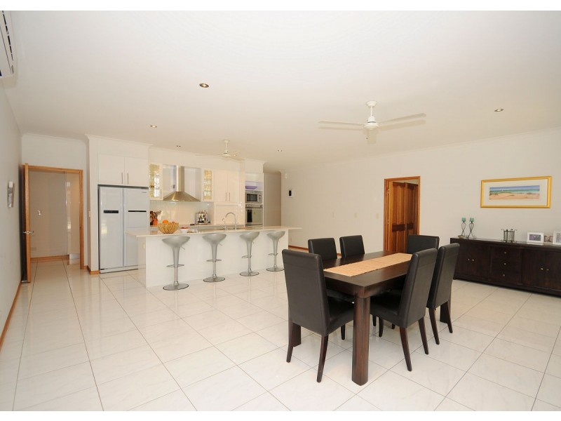 60 Traviston Way, Burrum Heads QLD 4659
