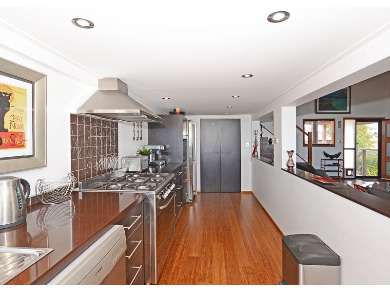 2 Burrum Street, Burrum Heads QLD 4659