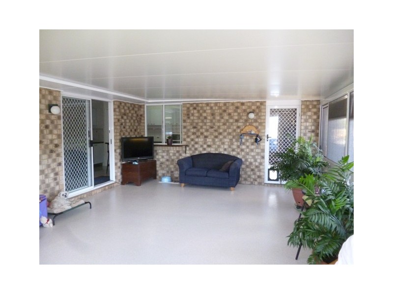 4 Beach Drive, Burrum Heads QLD 4659