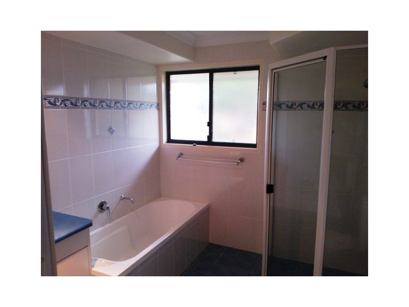 20 Bentwood Crescent, Burrum Heads QLD 4659