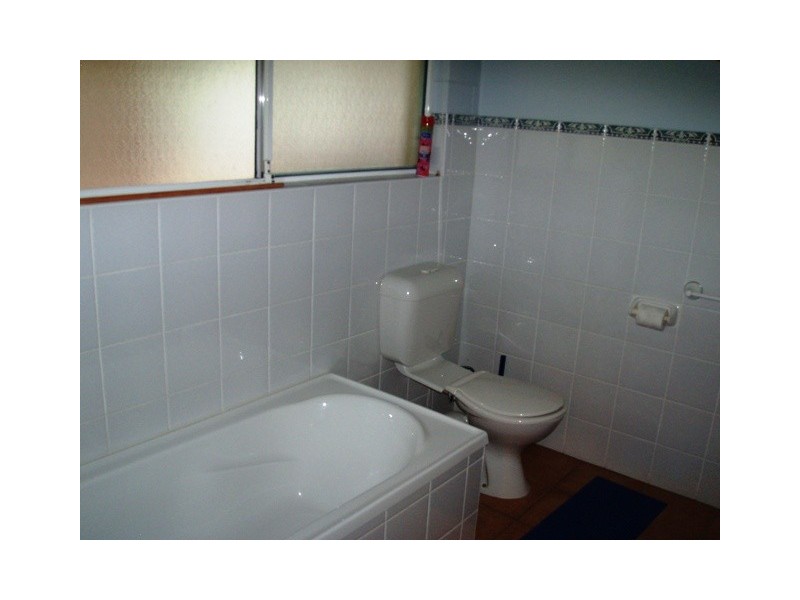 19 Kingfisher Pde, Toogoom QLD 4655