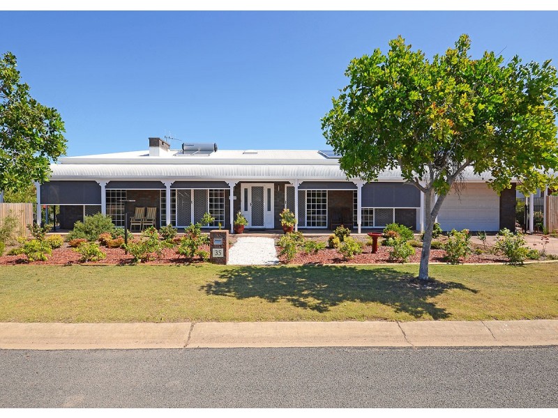 35 Beach Drive, Burrum Heads QLD 4659