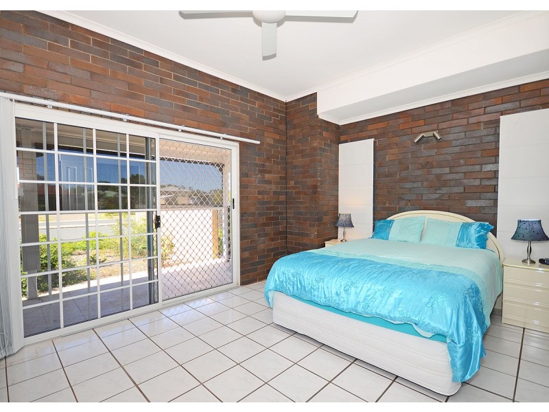 35 Beach Drive, Burrum Heads QLD 4659