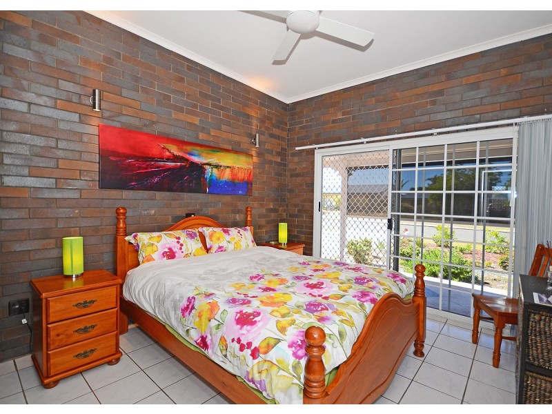 35 Beach Drive, Burrum Heads QLD 4659