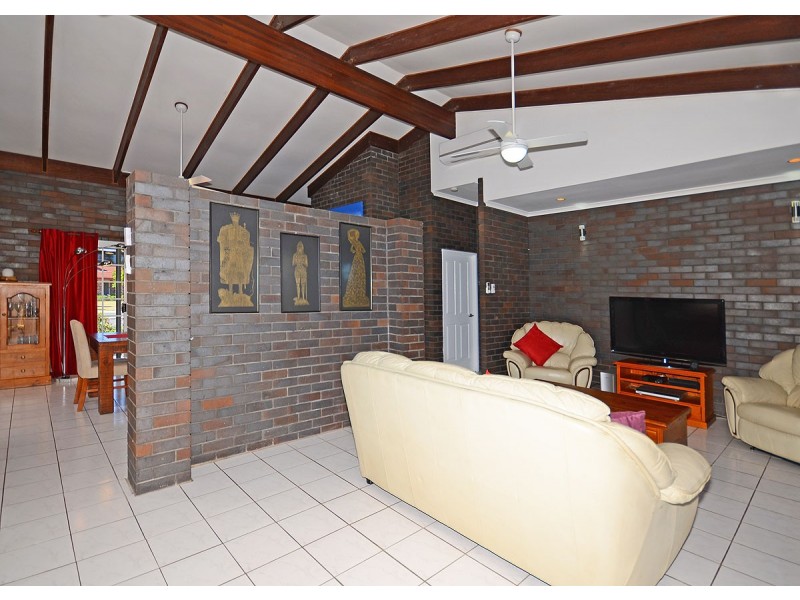 35 Beach Drive, Burrum Heads QLD 4659