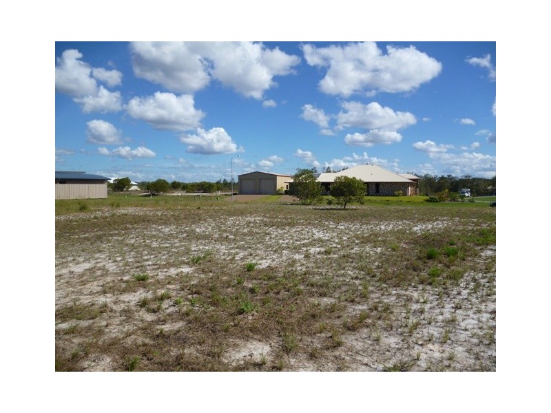 4 Eds Place, Burrum Heads QLD 4659