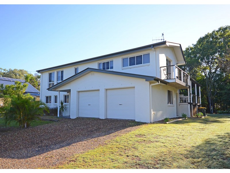 130 Kingfisher Pde, Toogoom QLD 4655