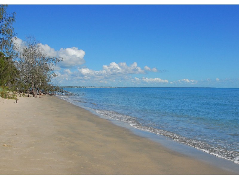 130 Kingfisher Pde, Toogoom QLD 4655