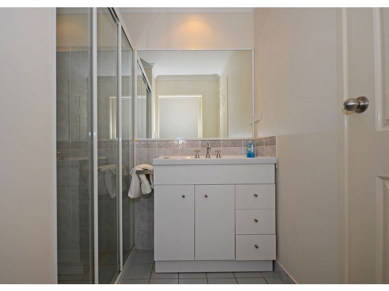 130 Kingfisher Pde, Toogoom QLD 4655