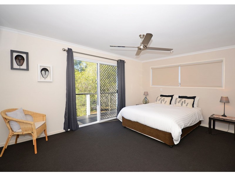 130 Kingfisher Pde, Toogoom QLD 4655