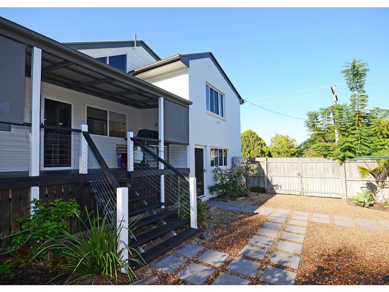 130 Kingfisher Pde, Toogoom QLD 4655