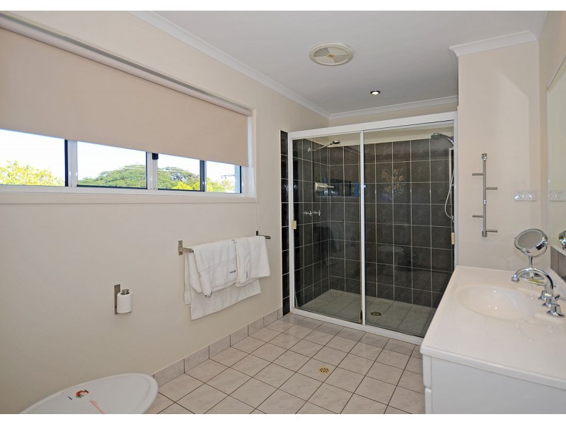 130 Kingfisher Pde, Toogoom QLD 4655