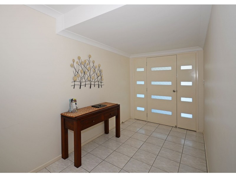 130 Kingfisher Pde, Toogoom QLD 4655