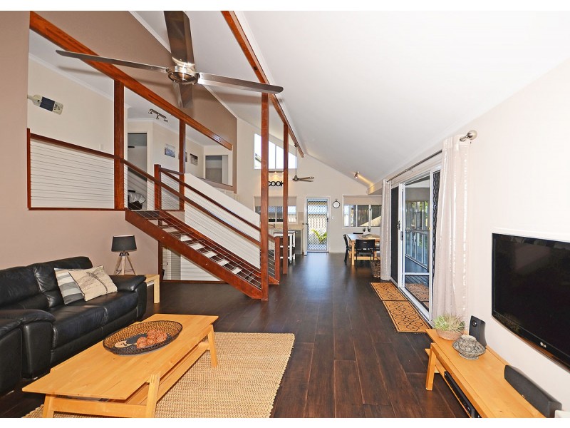 130 Kingfisher Pde, Toogoom QLD 4655