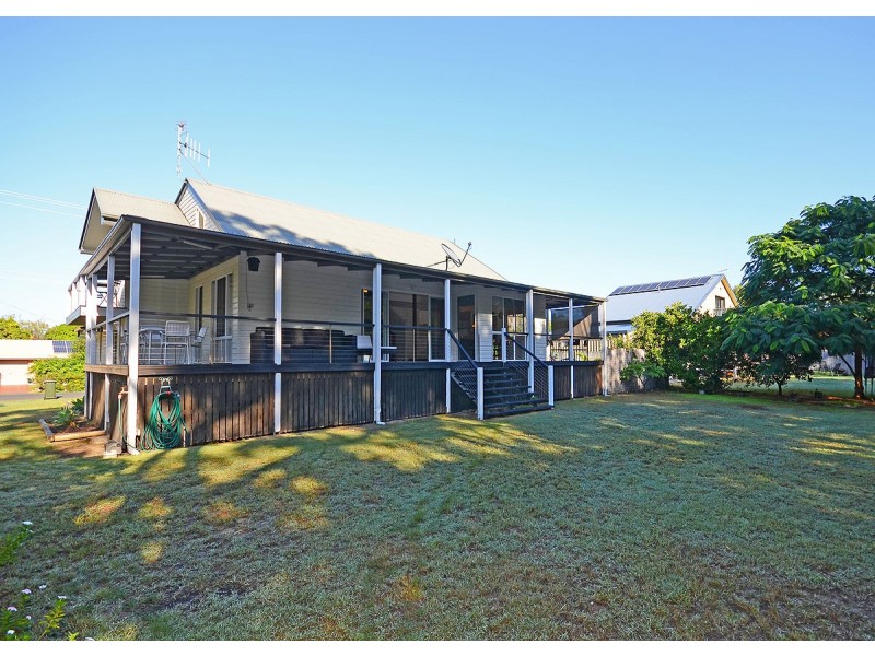 130 Kingfisher Pde, Toogoom QLD 4655