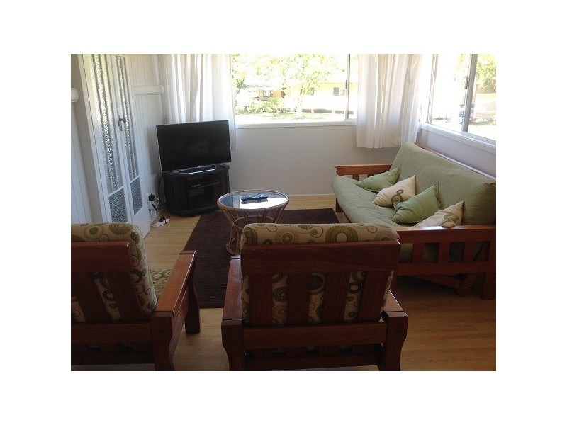 62 Howard Street, Burrum Heads QLD 4659