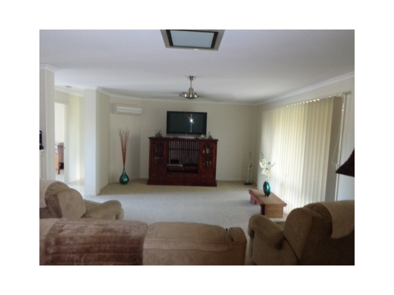 2 Louise Drive, Burrum Heads QLD 4659