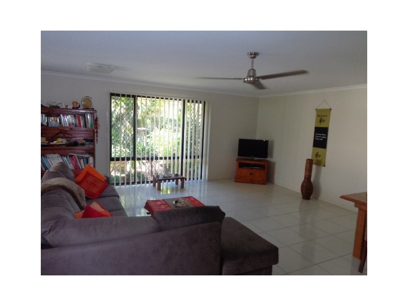 2 Louise Drive, Burrum Heads QLD 4659