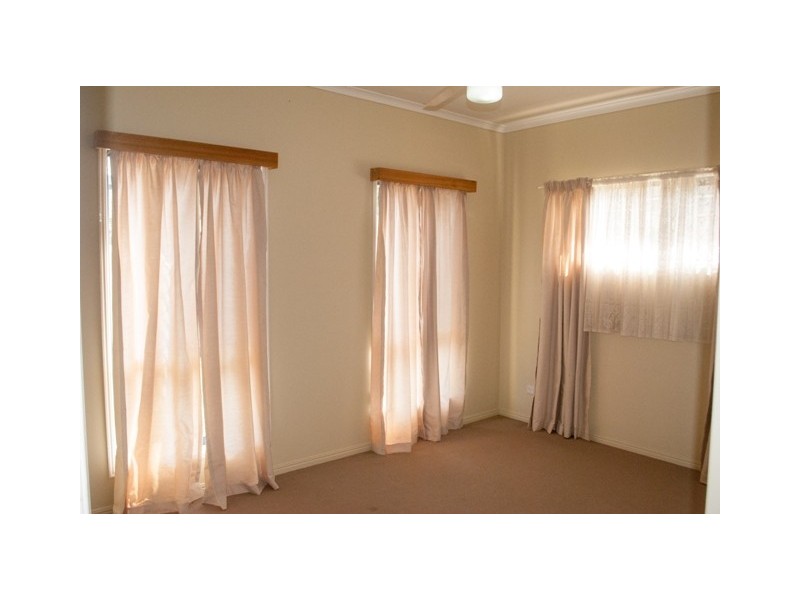 30 Ross Street, Burrum Heads QLD 4659