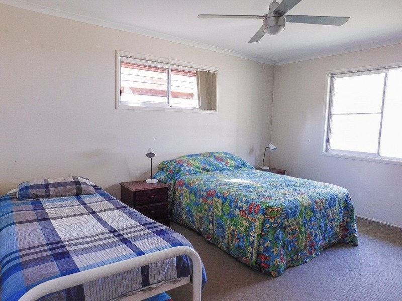 163 Burrum St, Burrum Heads QLD 4659