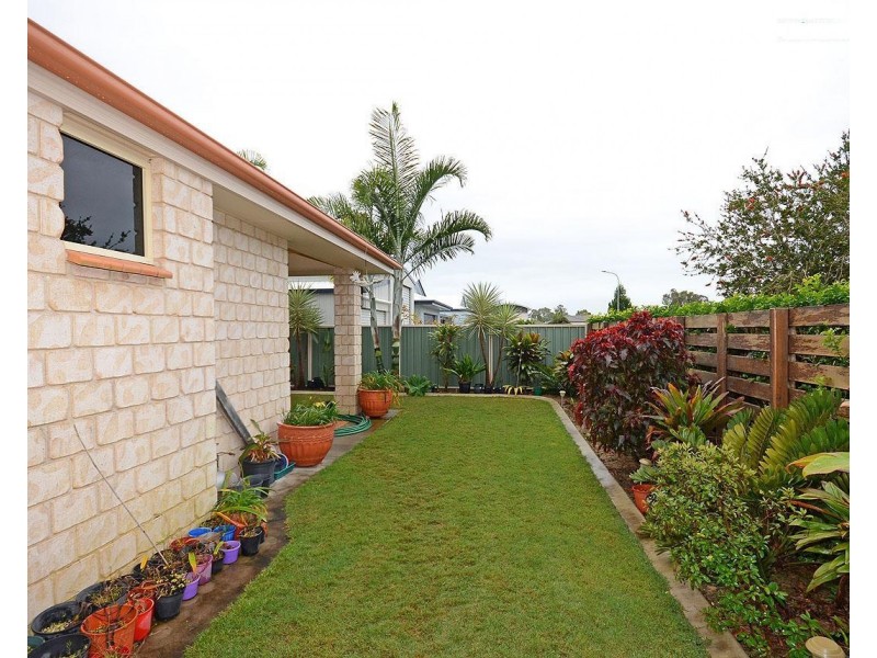 22 Lucas Drive, Burrum Heads QLD 4659