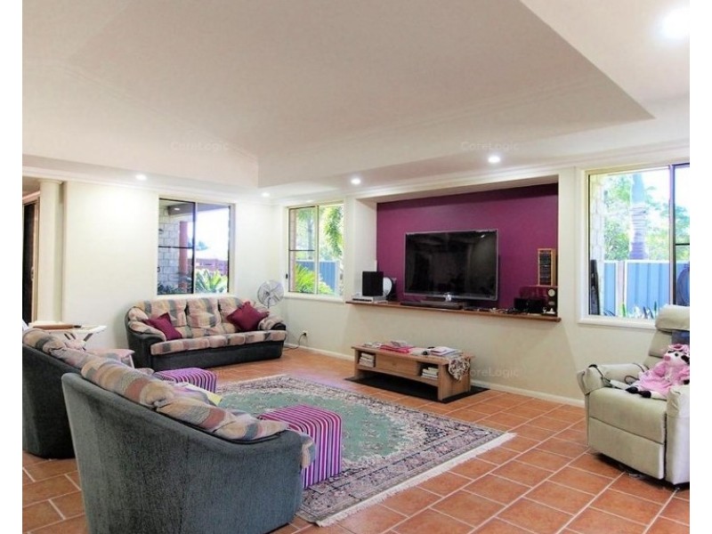 22 Lucas Drive, Burrum Heads QLD 4659