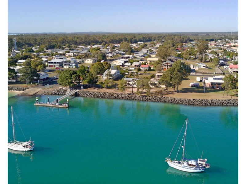 22 Lucas Drive, Burrum Heads QLD 4659