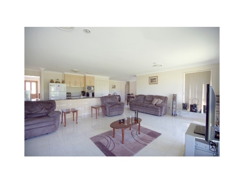 7 Elboz Court, Burrum Heads QLD 4659