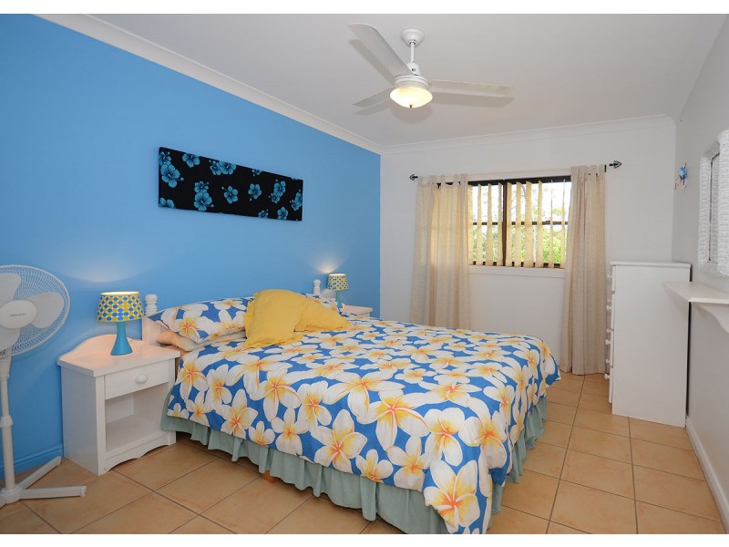 16-18 Raintree Ave, Burrum Heads QLD 4659