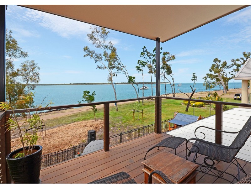 2 Burrum Street, Burrum Heads QLD 4659