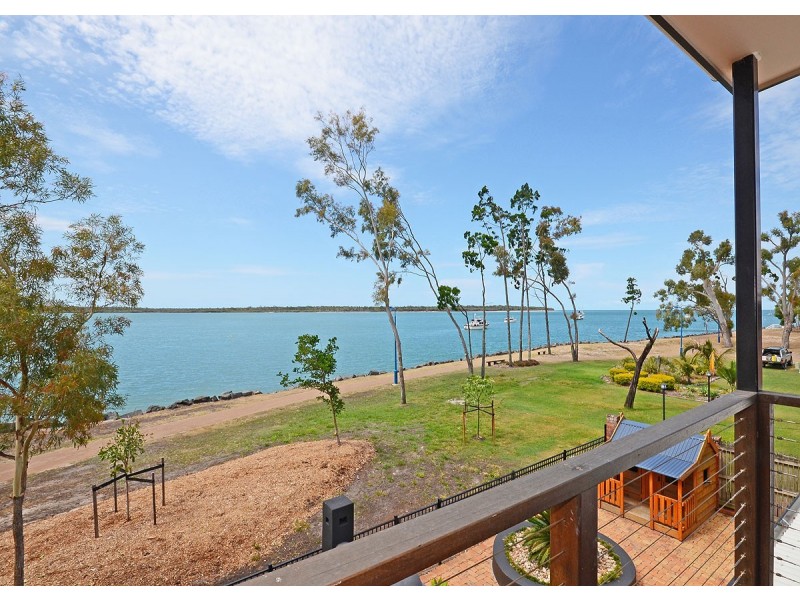 2 Burrum Street, Burrum Heads QLD 4659