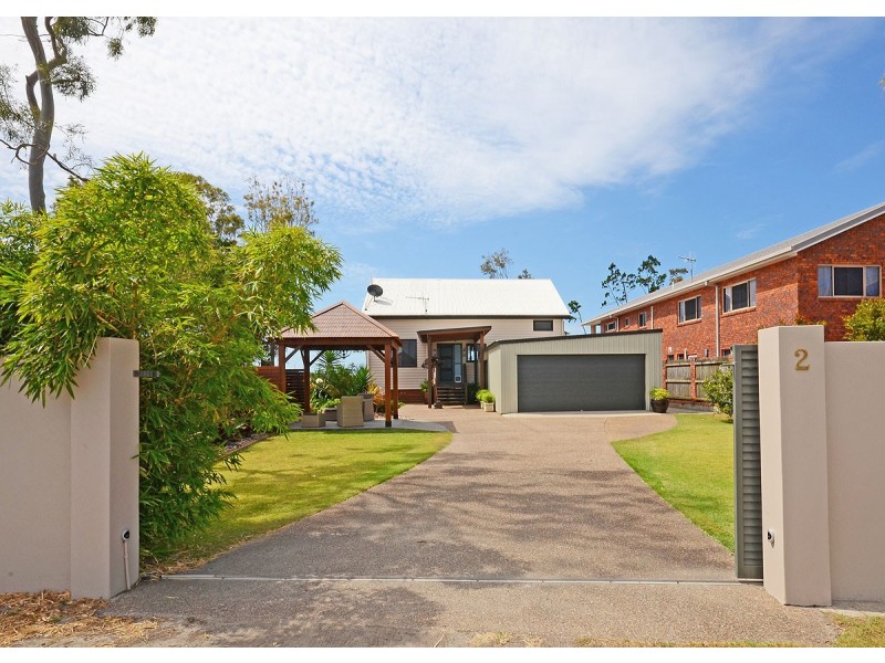 2 Burrum Street, Burrum Heads QLD 4659
