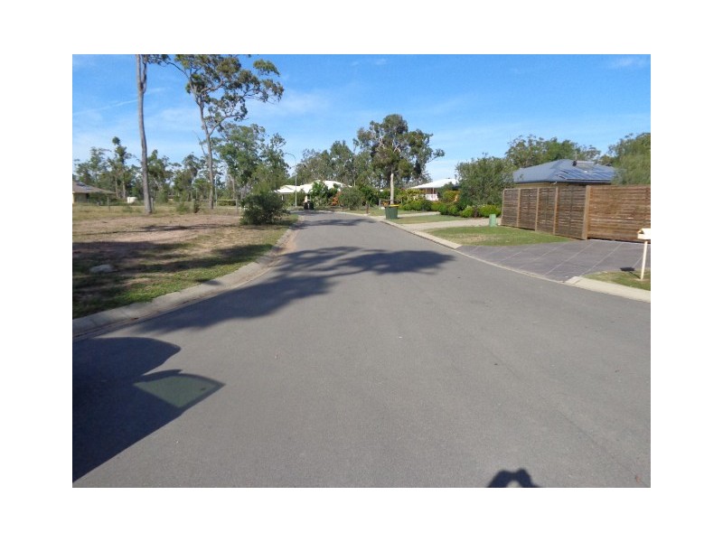 13 Elboz Crt, Burrum Heads QLD 4659
