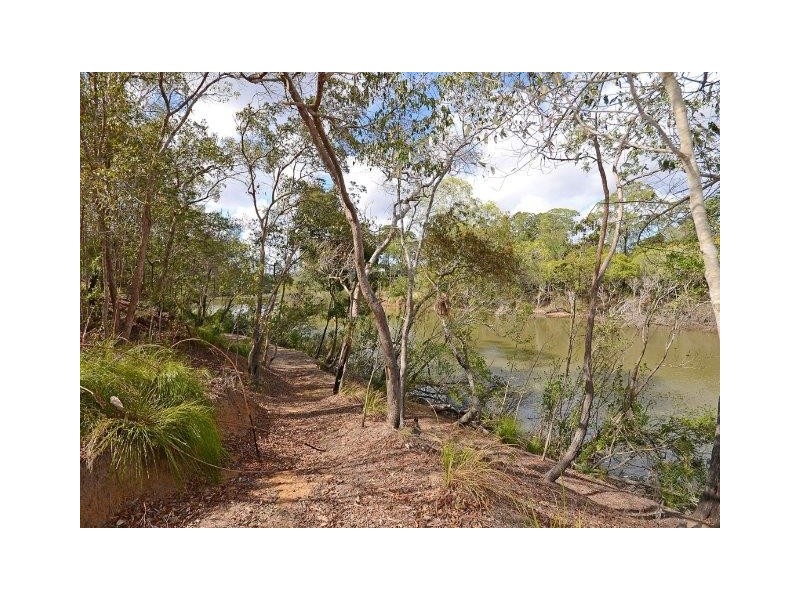 601 Burrum Heads Rd, Burrum River QLD 4659