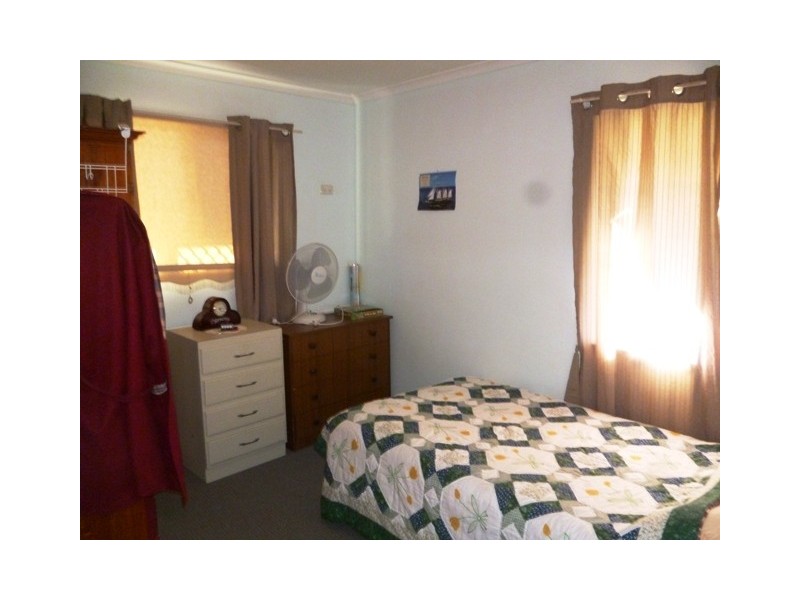 4 Hoffman Street, Burrum Heads QLD 4659