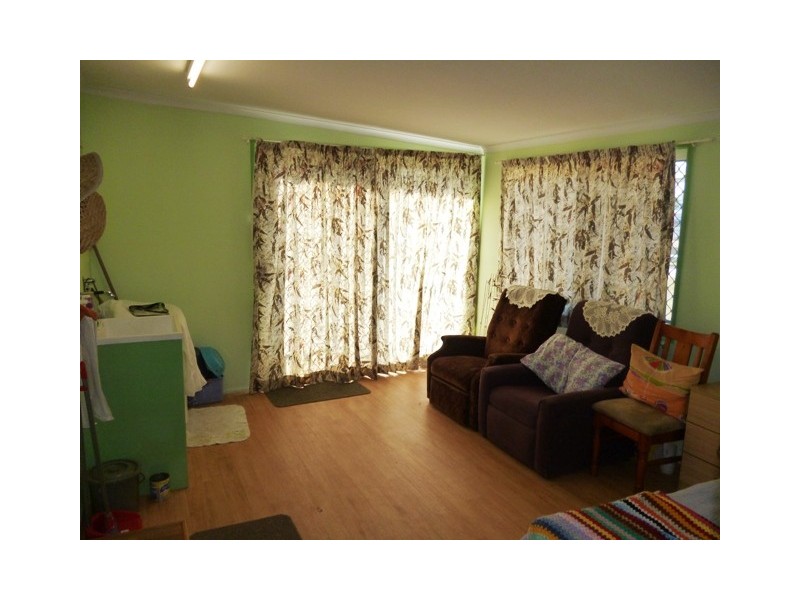 4 Hoffman Street, Burrum Heads QLD 4659