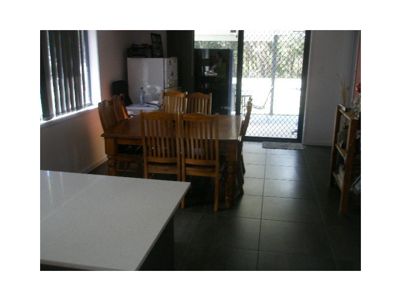 52 Beach Drive, Burrum Heads QLD 4659