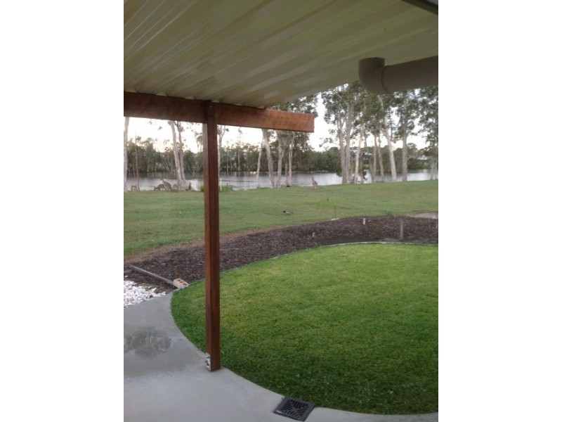 33 Sirenia Drive, Burrum Heads QLD 4659