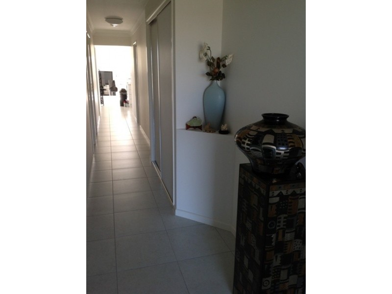 33 Sirenia Drive, Burrum Heads QLD 4659