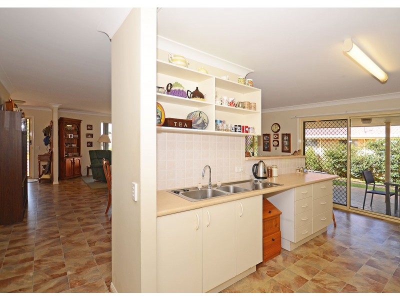 24 Sunrise Crescent, Burrum Heads QLD 4659