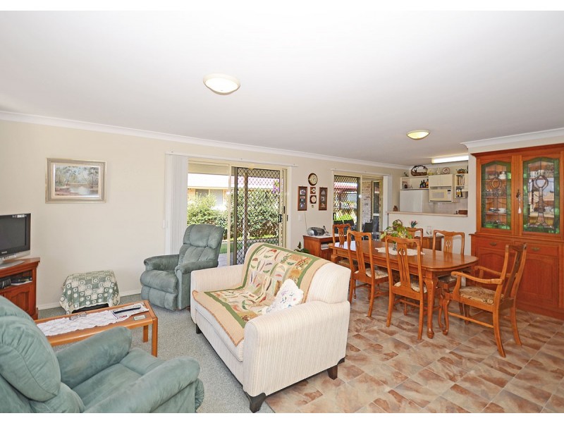 24 Sunrise Crescent, Burrum Heads QLD 4659