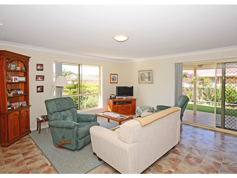 24 Sunrise Crescent, Burrum Heads QLD 4659