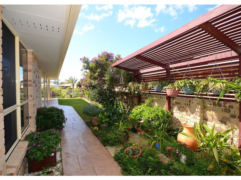 24 Sunrise Crescent, Burrum Heads QLD 4659