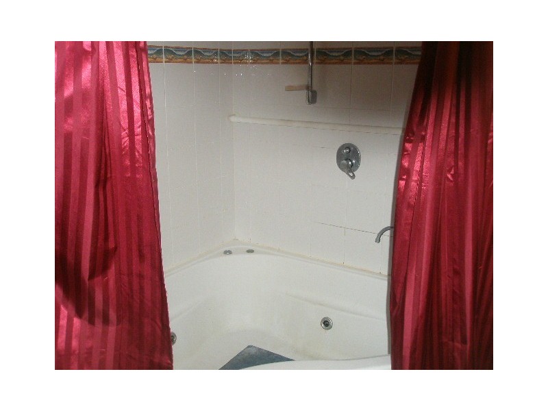 24 Annie Street, Howard QLD 4659