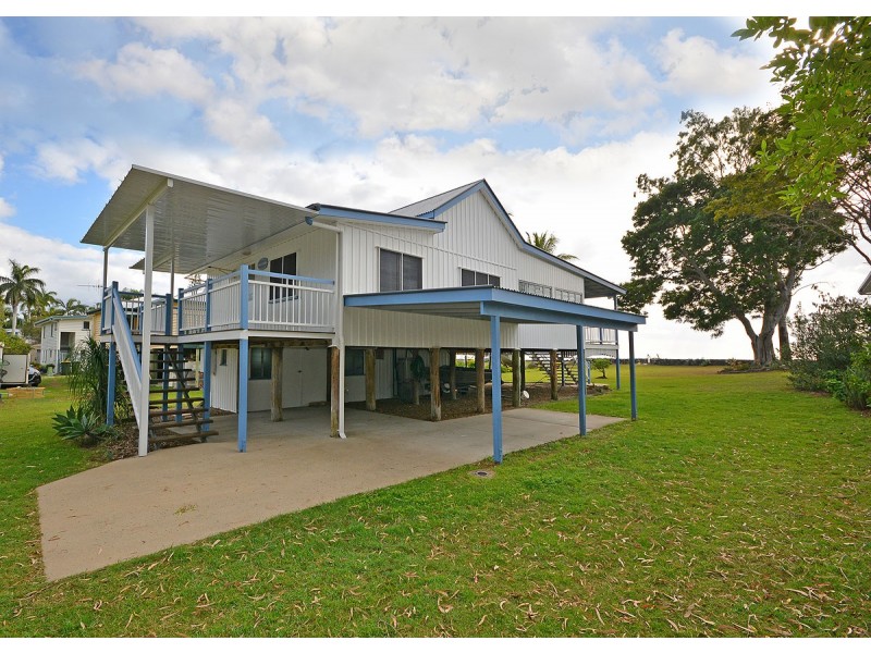 102 Burrum Street, Burrum Heads QLD 4659