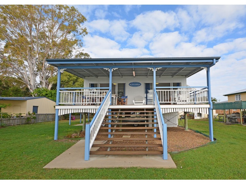 102 Burrum Street, Burrum Heads QLD 4659