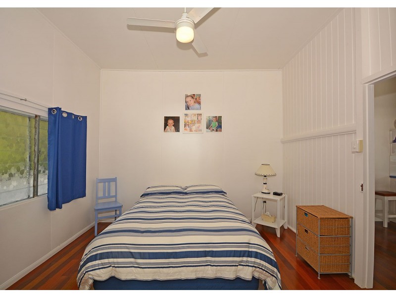 102 Burrum Street, Burrum Heads QLD 4659